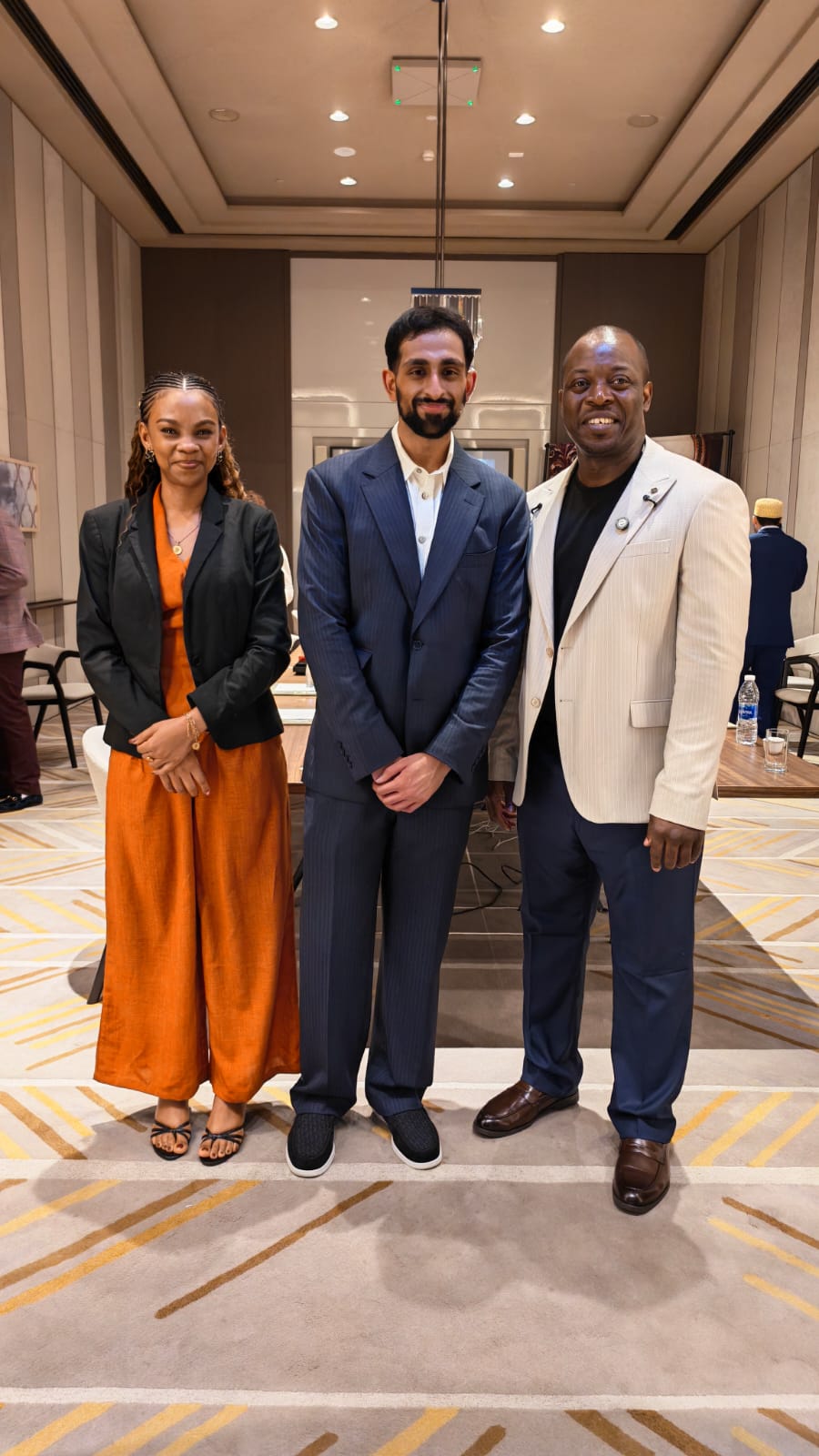 Mathis en salon d'affaires à Dubaï